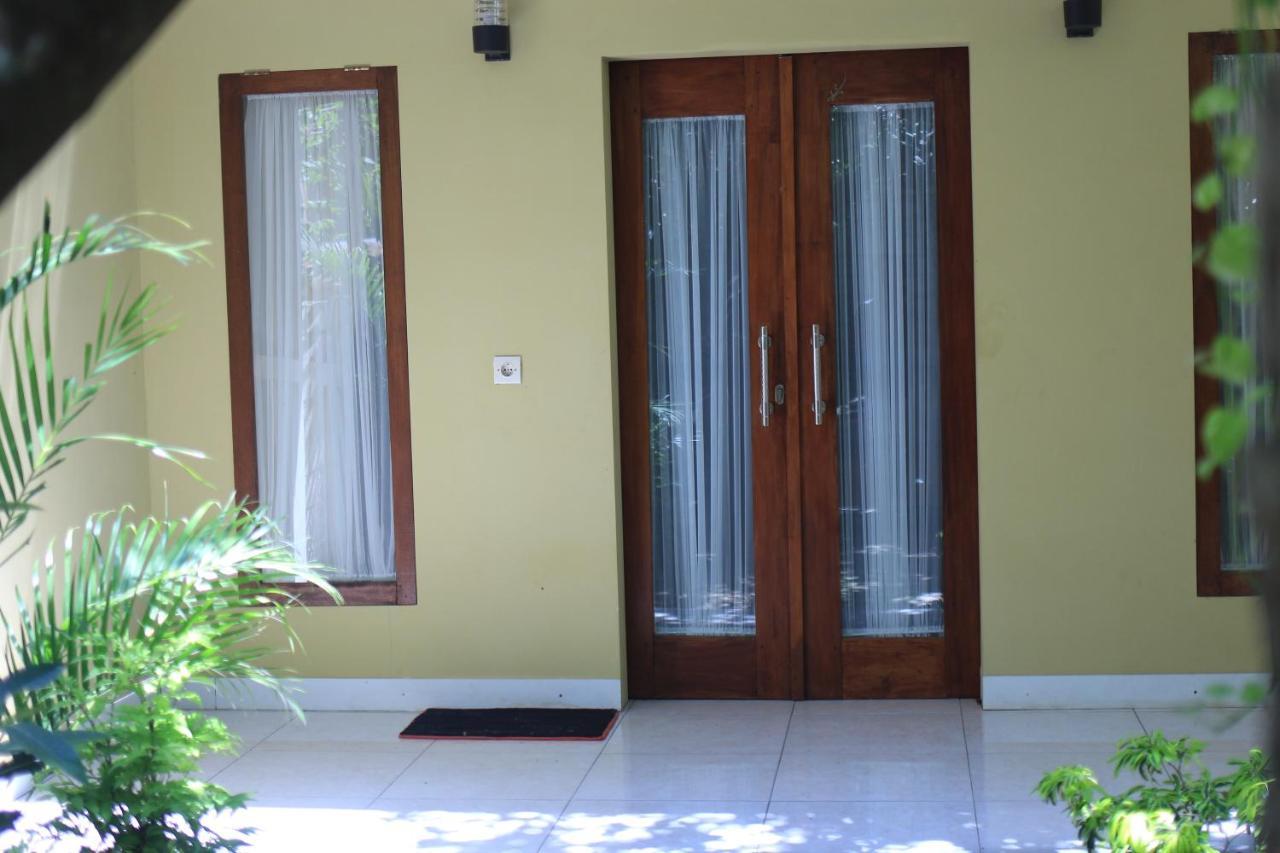 Three V Homestay Kuta  Εξωτερικό φωτογραφία