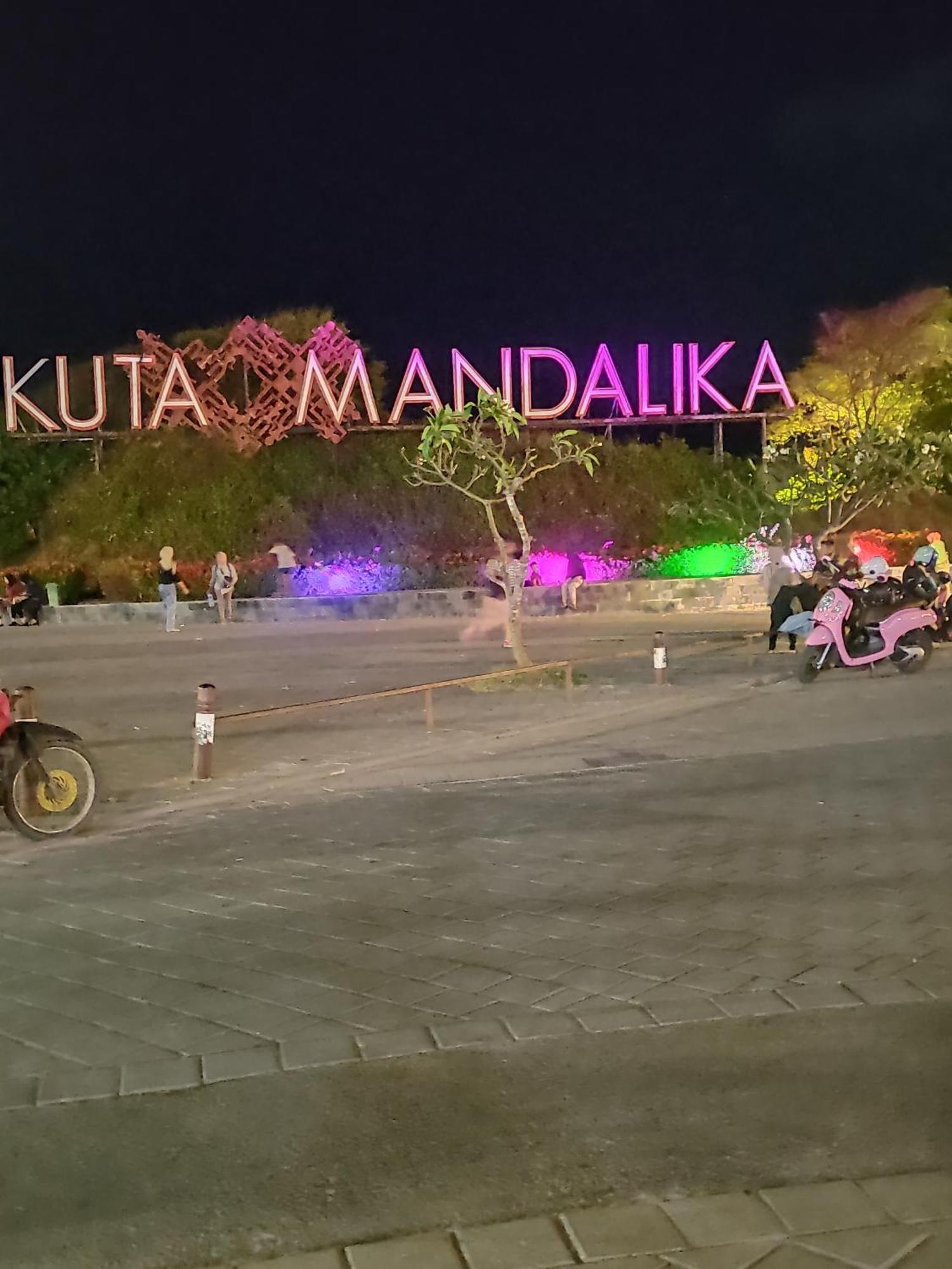 Three V Homestay Kuta  Εξωτερικό φωτογραφία