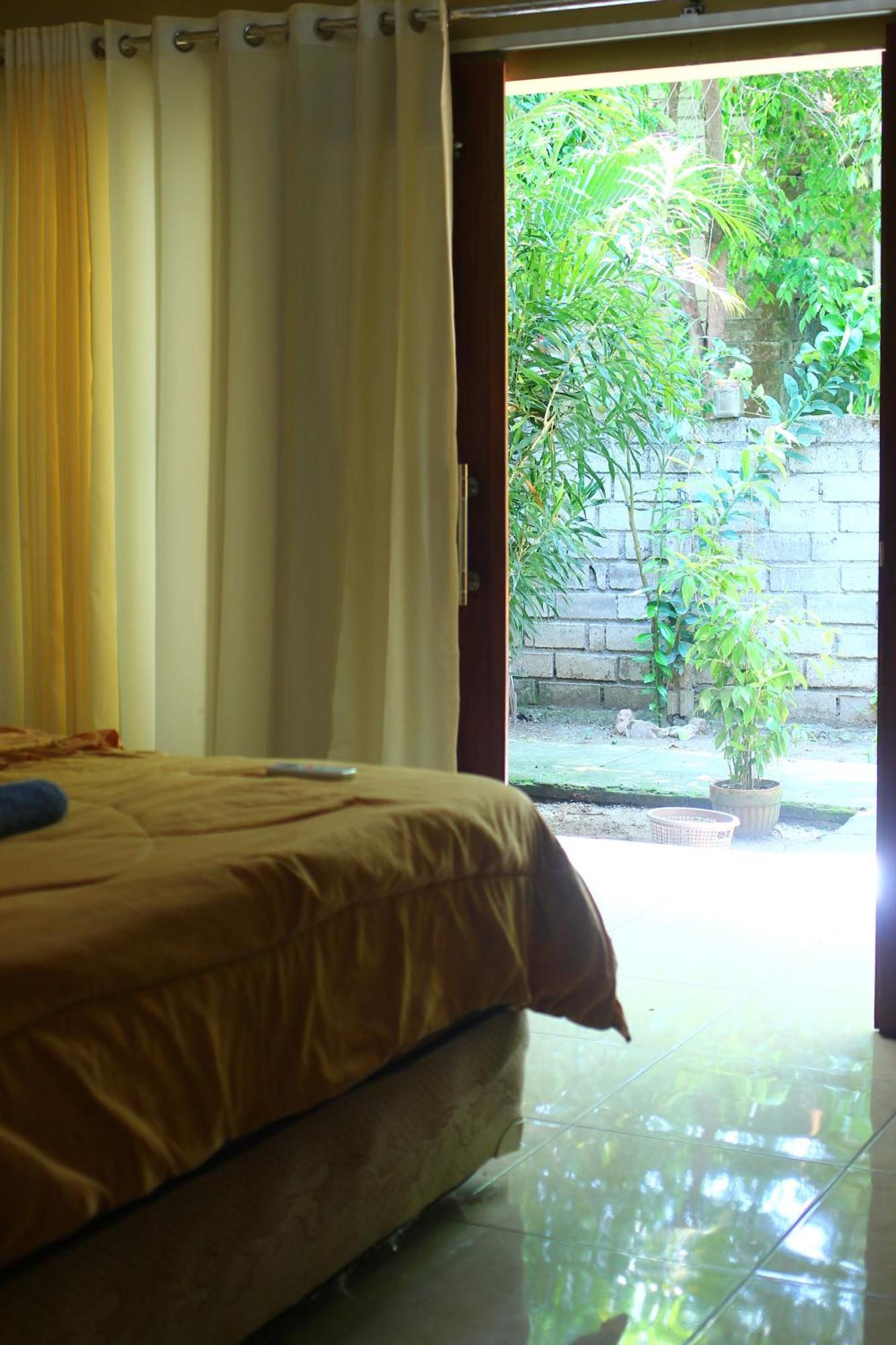 Three V Homestay Kuta  Εξωτερικό φωτογραφία